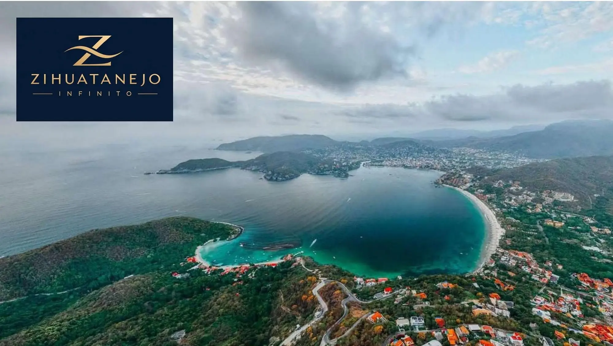 Vista aérea de la bahía de Zihuatanejo